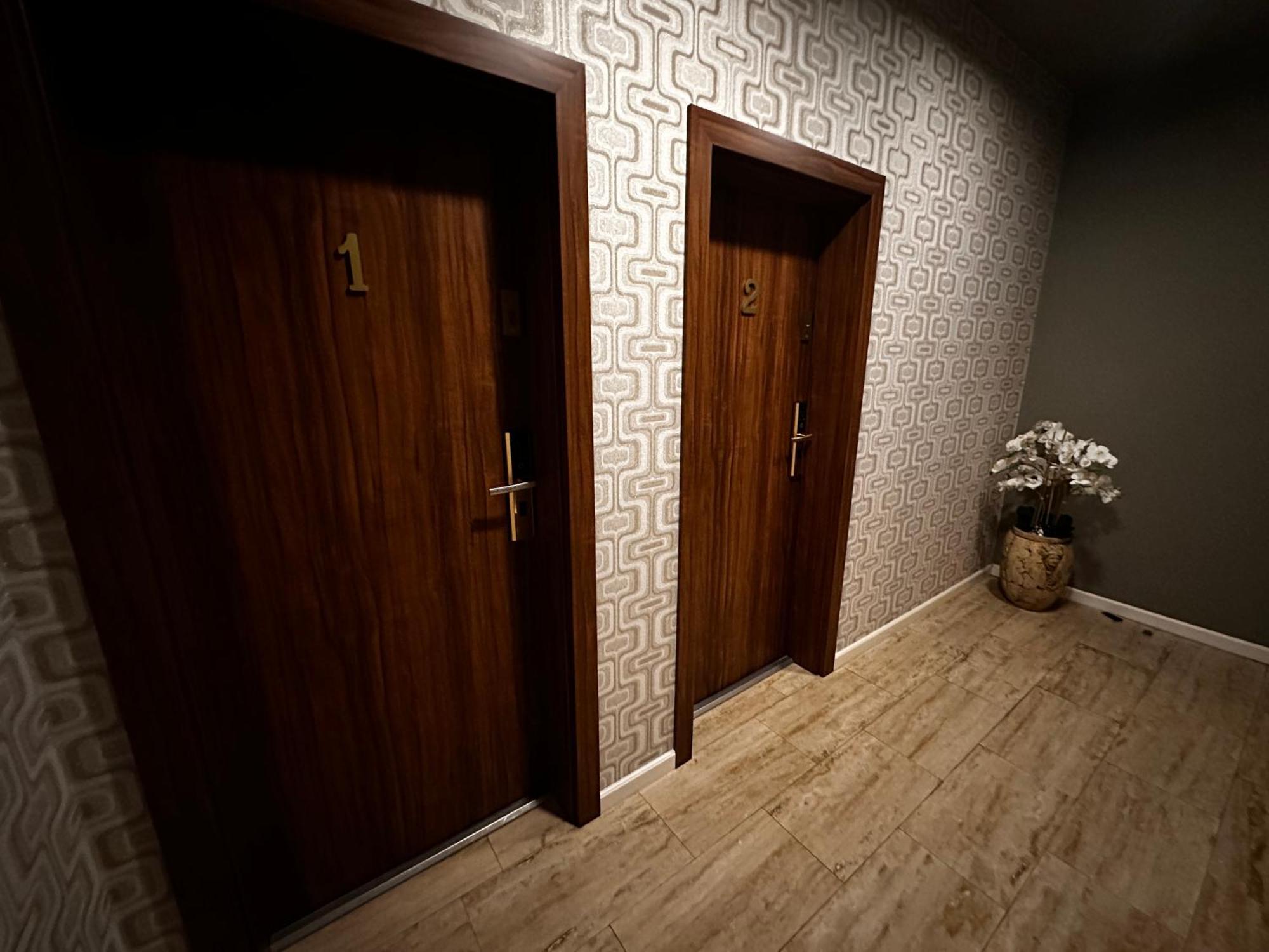 The Residence Central Jacuzzi Boutique (Adults Only) Cluj-Napoca Exterior foto